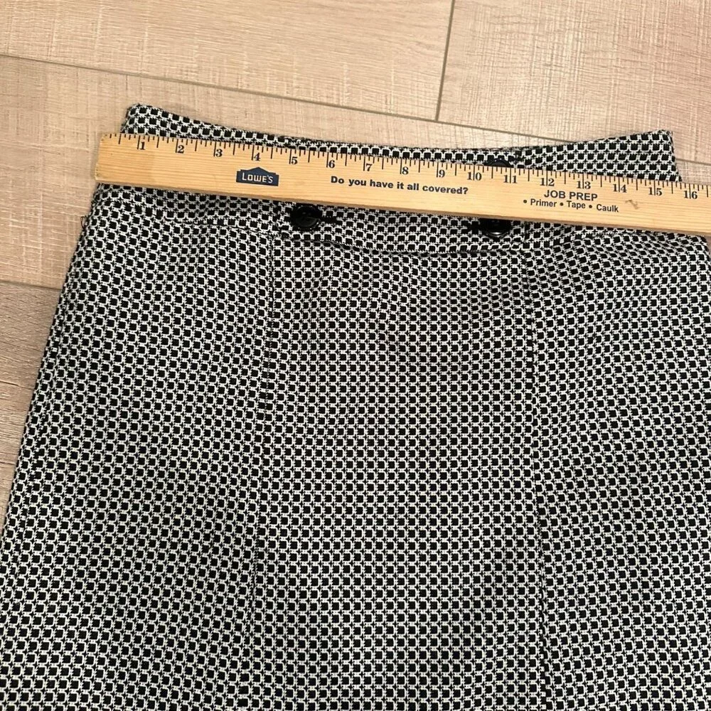 ANN TAYLOR WOMENS BLACK AND WHITE SKIRT SIZE 6